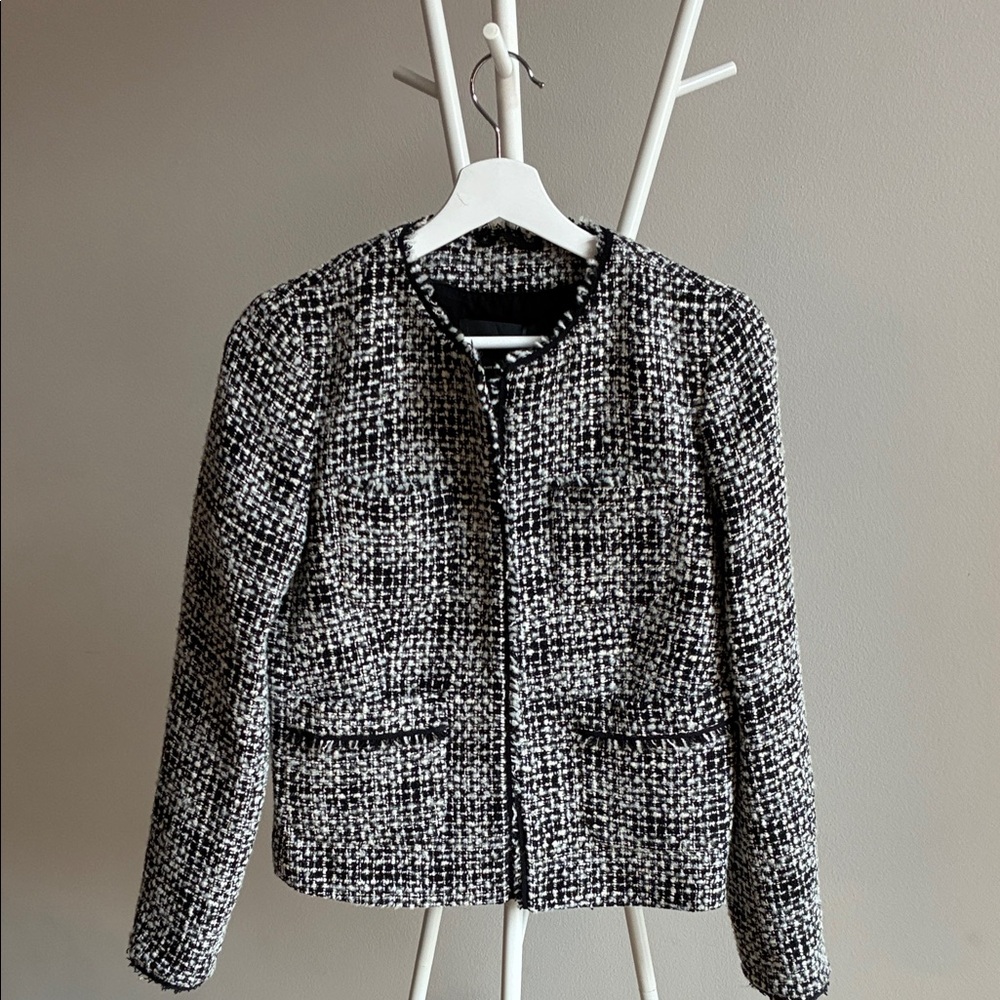 Massimo Dutti Black and White Tweed Blazer